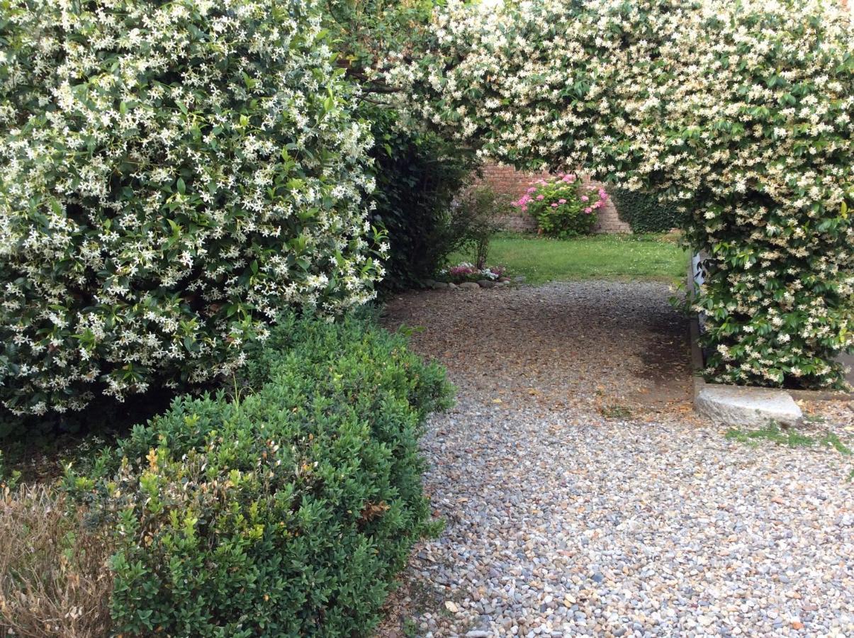 Bed and Breakfast Aria Di Campagna Лоди Экстерьер фото